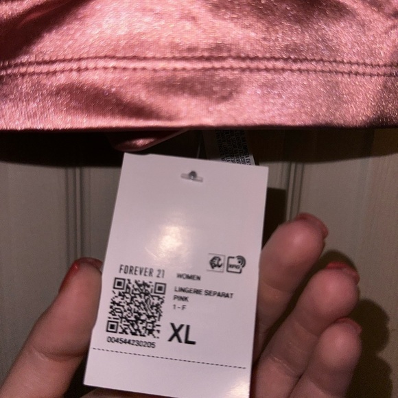 NWT Forever 21 women’s pink silky bralette bra XL lingerie - Picture 5 of 6